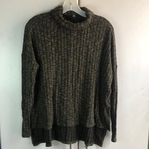 American Eagle Navy Green Turtleneck